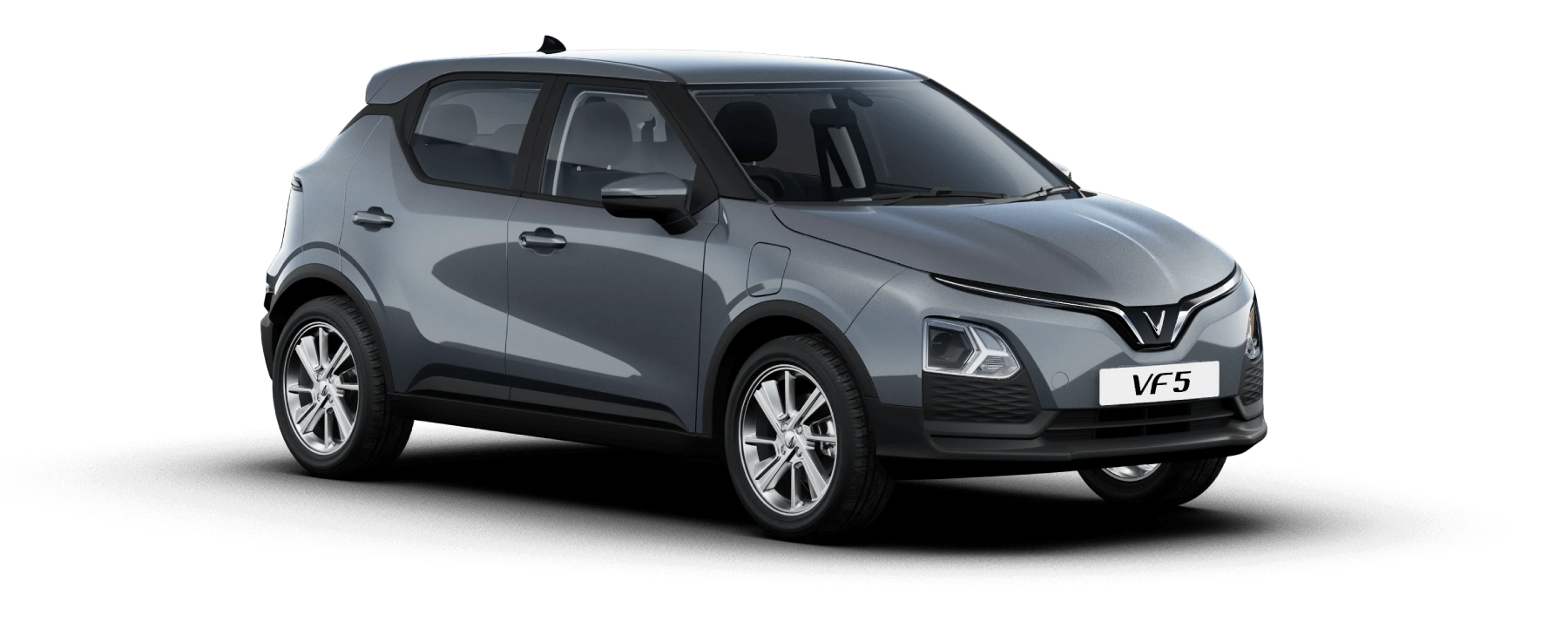 VinFast VF 5 mobil berwarna abu-abu menampilkan tampilan depan dinamis dan fitur gaya.