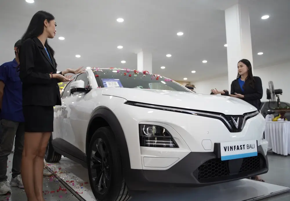 Peluncuran VinFast VF 6, SUV listrik terbaru di Bali